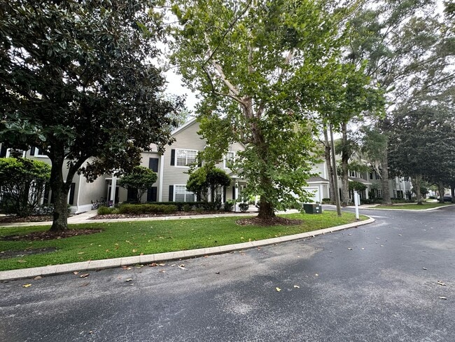 Building Photo - 1 bedroom unit at The Links in Haile Plant...
