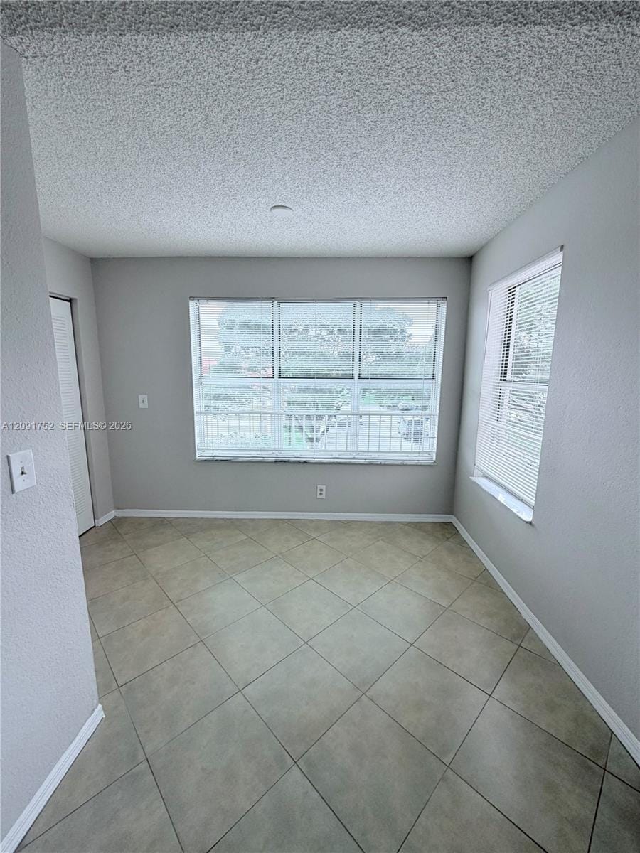 Building Photo - 3480 Pinewalk Dr N