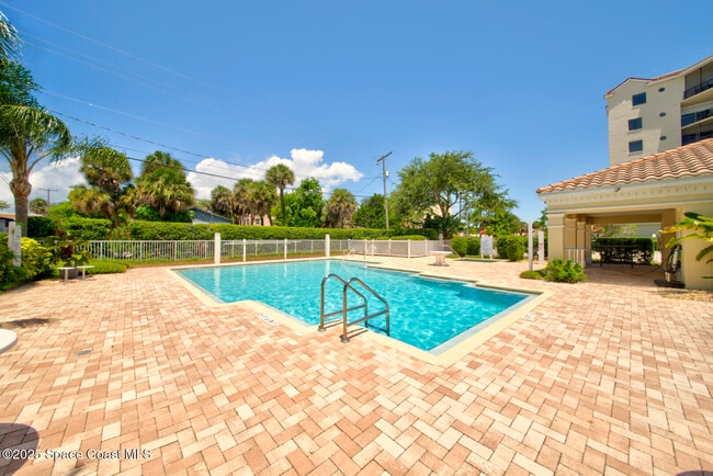 Building Photo - 15 Indian River Dr