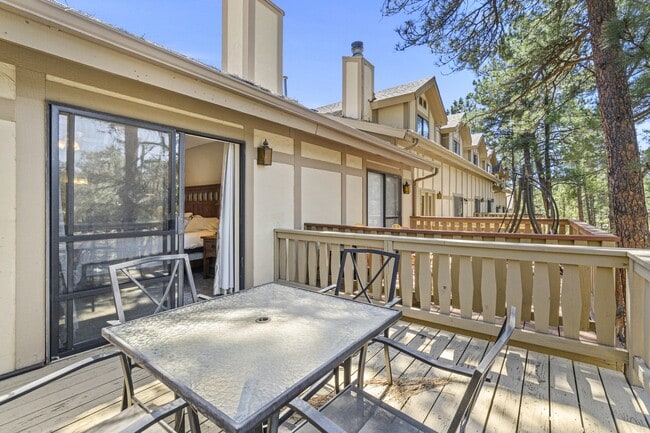 Building Photo - 214 Metz Dr