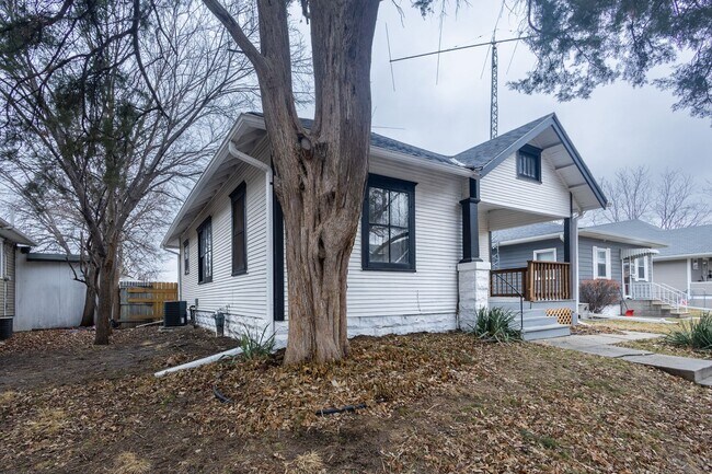 Building Photo - 1442 Plum St
