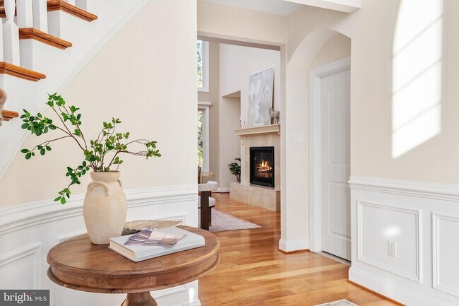 Building Photo - 1576 Bay Head Rd