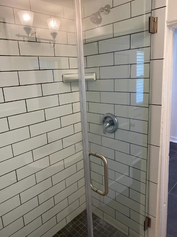 Building Photo - 508 W Cameron Ave