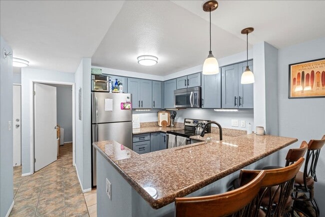 Building Photo - 2br - Kihei Shores-Nice and Cool 2/2 Groun...