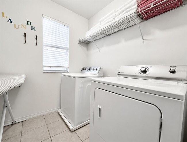 Building Photo - 4722 Ruby Red Ln