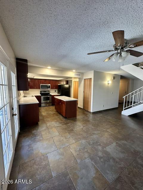 Building Photo - 5805 W Evans Dr