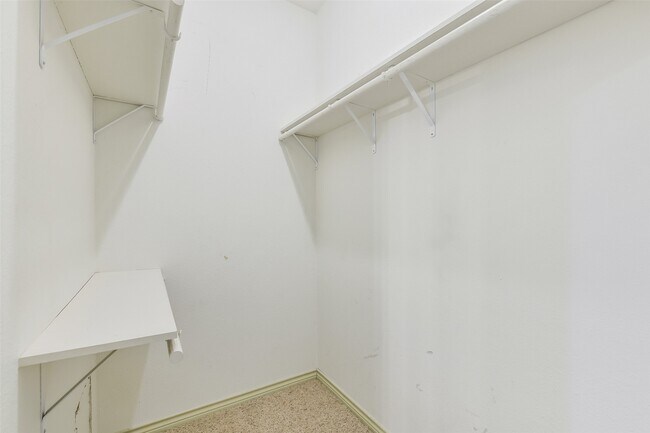 Building Photo - 165 Magnolia Bend