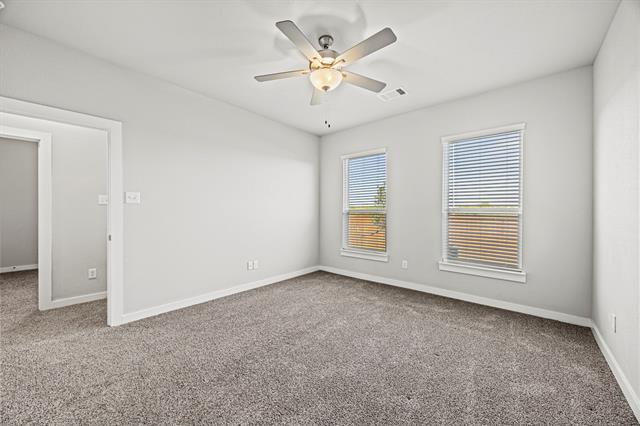 Building Photo - 617 Blackland dr