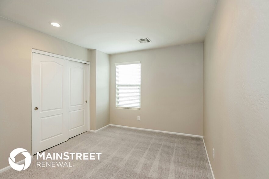 Building Photo - 8752 W Superior Ave