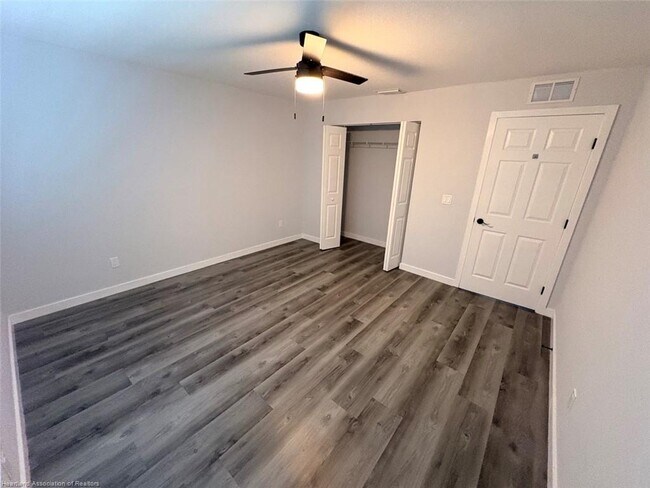 Building Photo - 331 Homasassa Ave NE