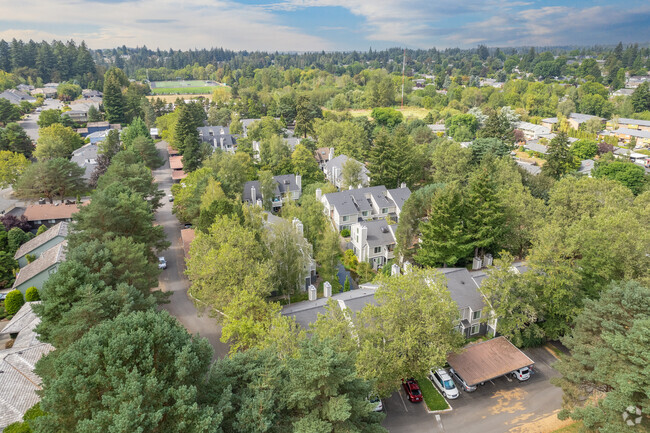 Woodlake - 7000 SW Vermont Ct Portland OR 97223 | Apartment Finder