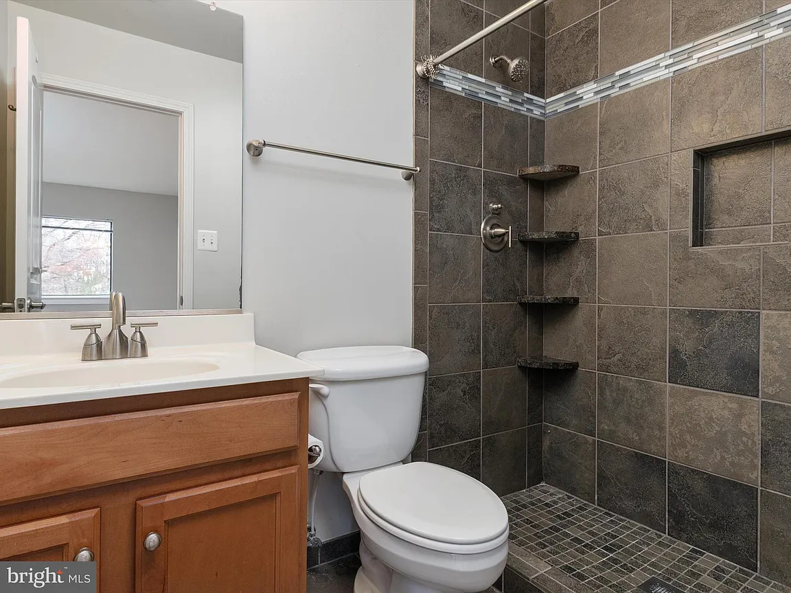 Building Photo - 1227 Gemini Dr