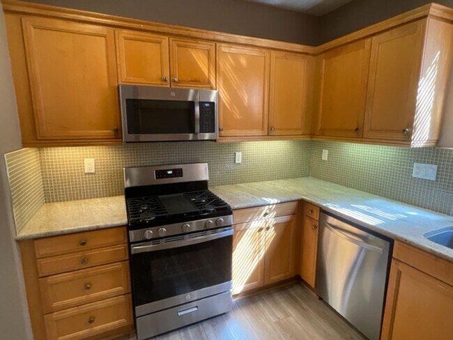 Building Photo - **Coming Soon**3 Bedroom 2 Bath Home in th...