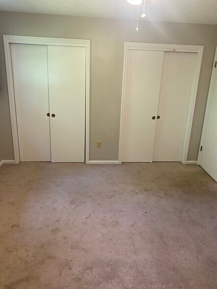 Building Photo - 5475 Archway Dr