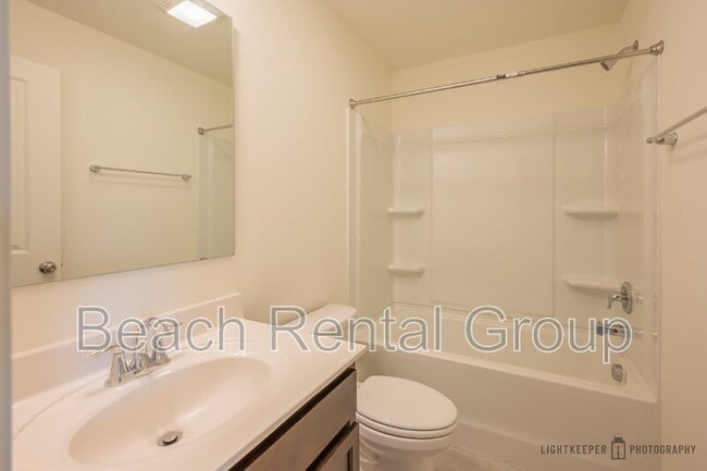 Building Photo - 209 Banbury Ln