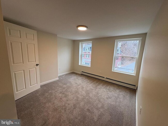 Building Photo - 786 S Main St