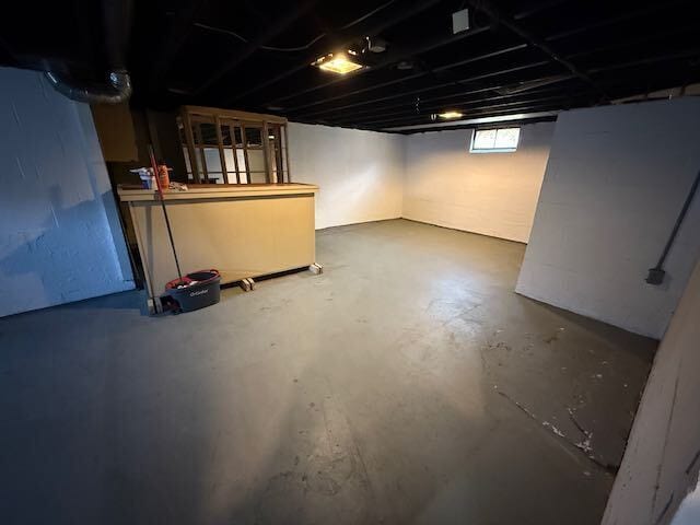 Building Photo - 3 BR Bungalow in North Peoria