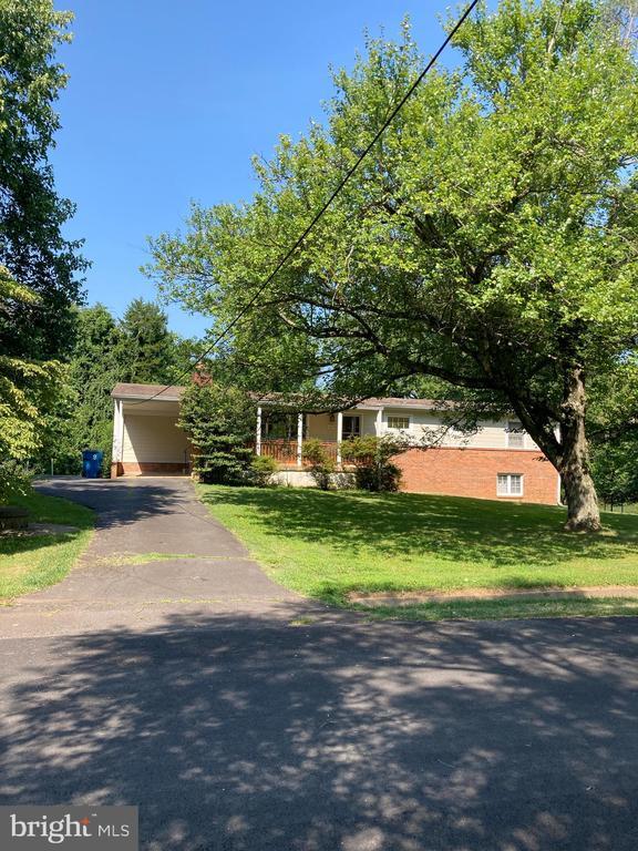 Building Photo - 852 Constellation Dr