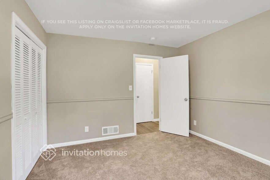 Building Photo - 6679 Chaparral Dr