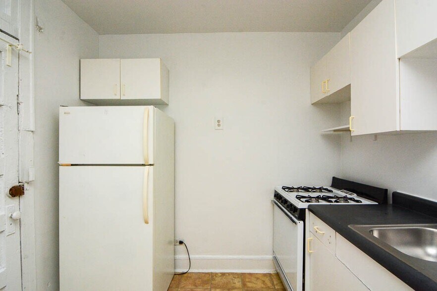 Building Photo - 2336 N Spaulding Ave