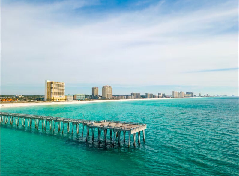 Pier - 2226 Joan Ave