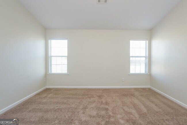 Building Photo - 118 Bainbridge Ct
