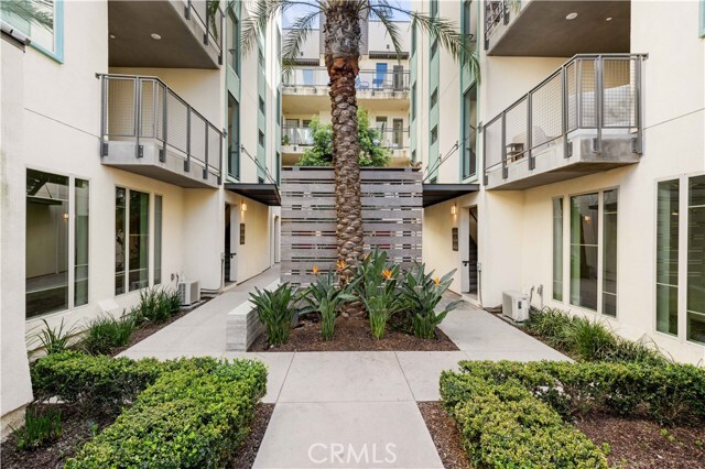 Building Photo - 160 Tribeca