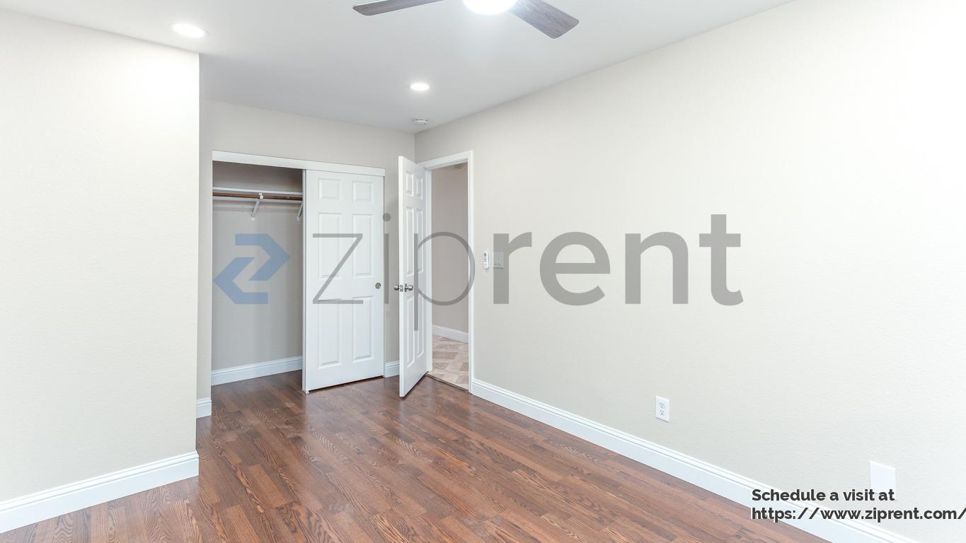 Building Photo - 391 Cll Cabezal