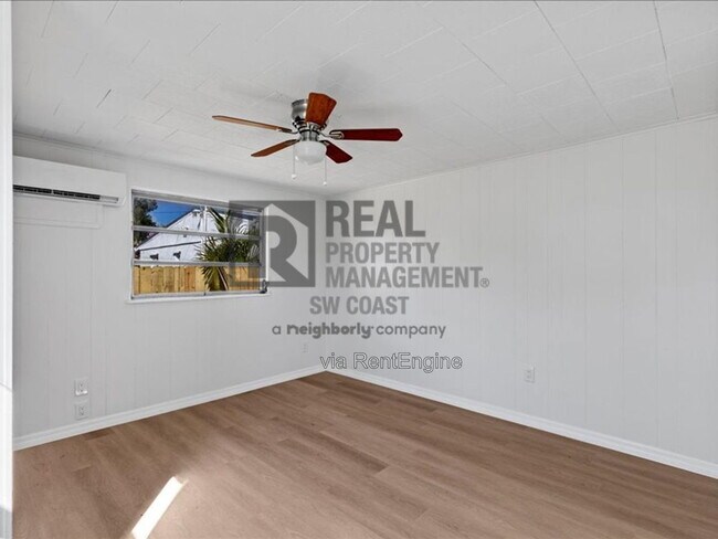 Building Photo - 8025 Roy Dr