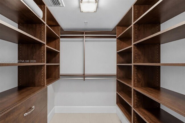 Building Photo - 6899 Collins Ave