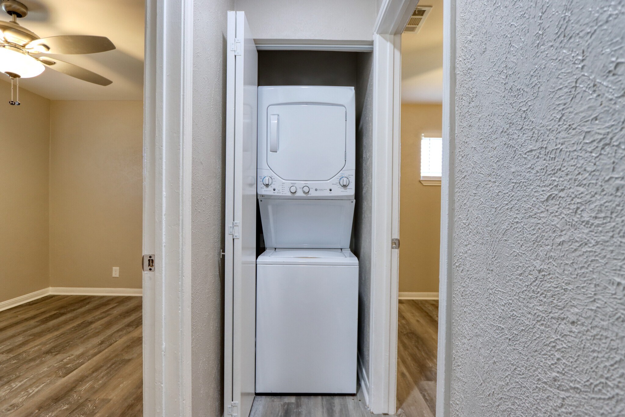 Building Photo - 2105 Interurban Blvd