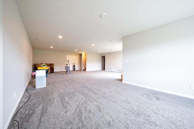 Building Photo - 6702 92nd Bay S