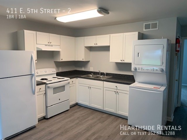 Building Photo - 411 E 5th St