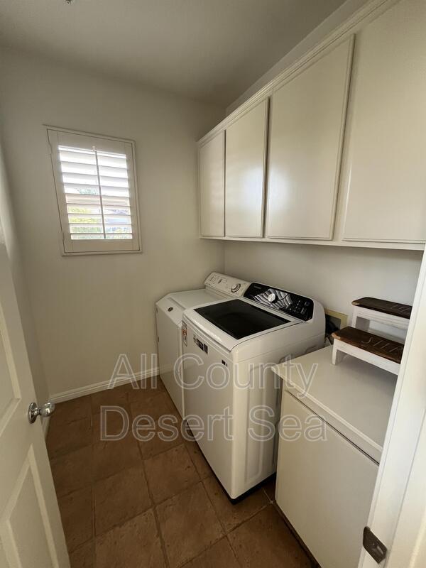 Building Photo - 16826 Clovergreen Ln