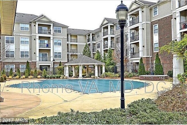 Building Photo - 12949 Centre Park Cir