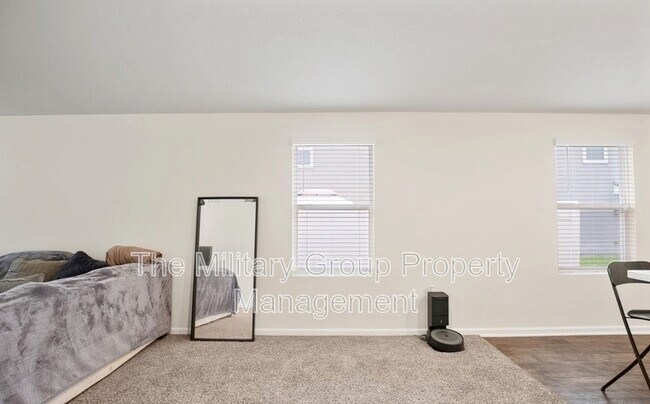 Building Photo - 15661 Strawberry Roan Ct