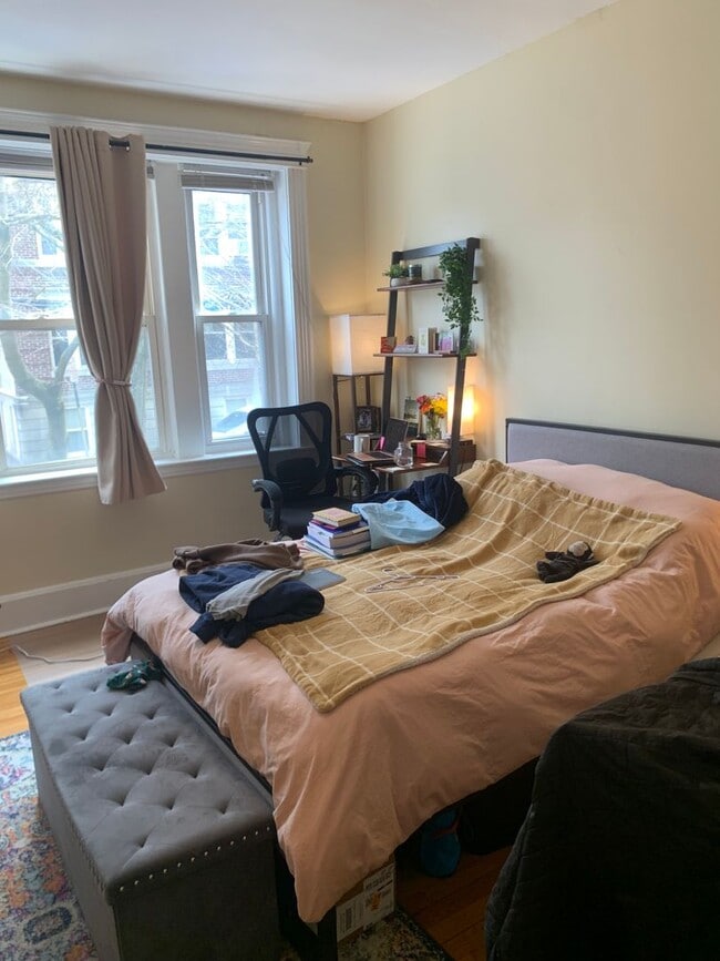 Building Photo - 7 Fuller St