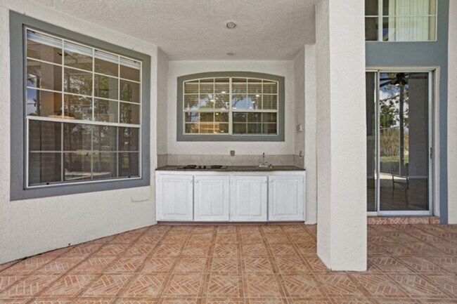 Building Photo - 2-Story pool home in The Fairways of Hunte...