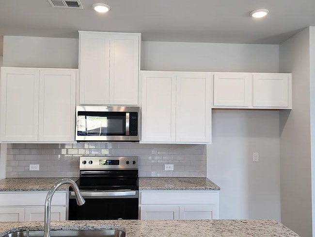 Building Photo - 2020 Underwood Dr