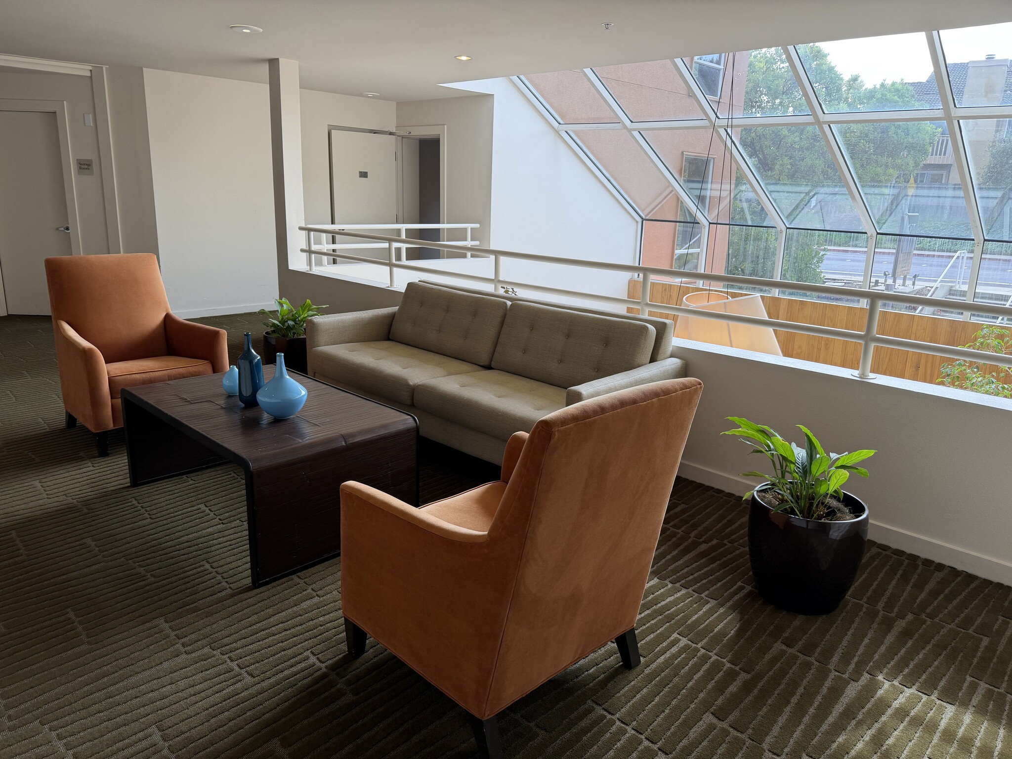 Building Photo - 1700 De Anza Blvd