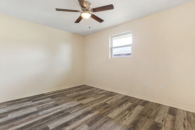 Building Photo - 1113 Orange Blossom Ln