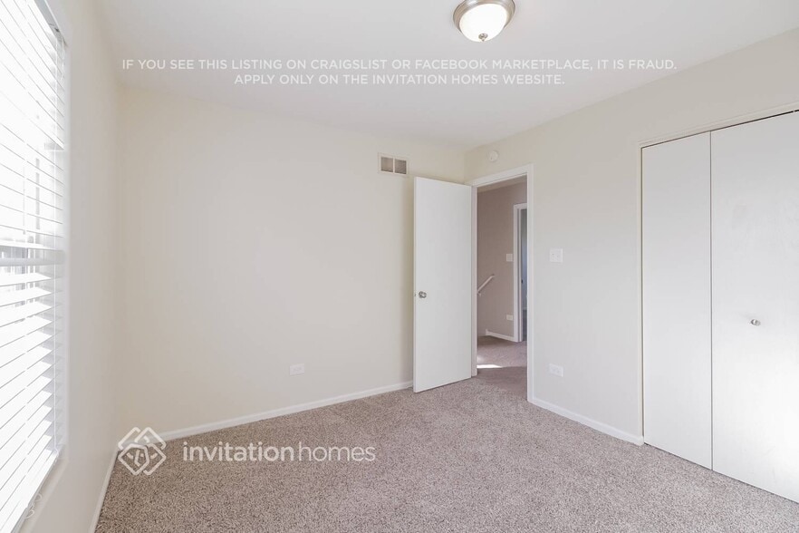 Building Photo - 1313 Lasser Dr