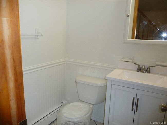 Building Photo - 12 Shelley Ct