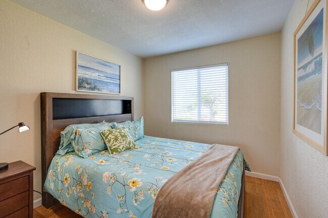 Building Photo - 420 Phoenix Cir