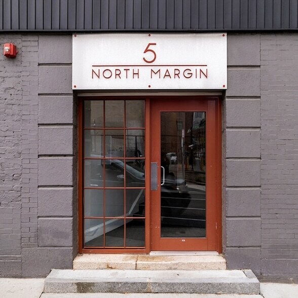 Building Photo - 5 N Margin St