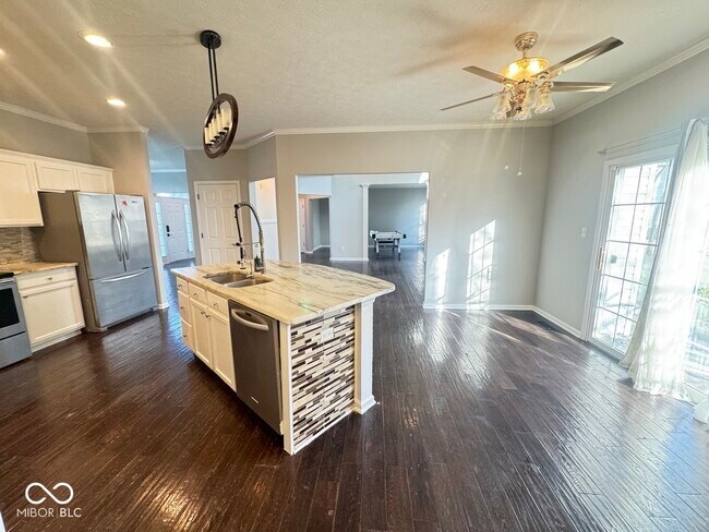 Building Photo - 5837 Stone Pine Trail