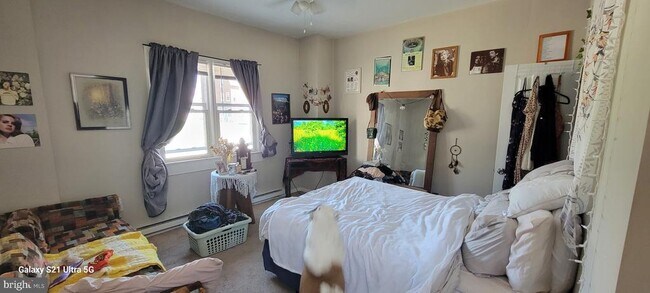 Building Photo - 138 3rd St