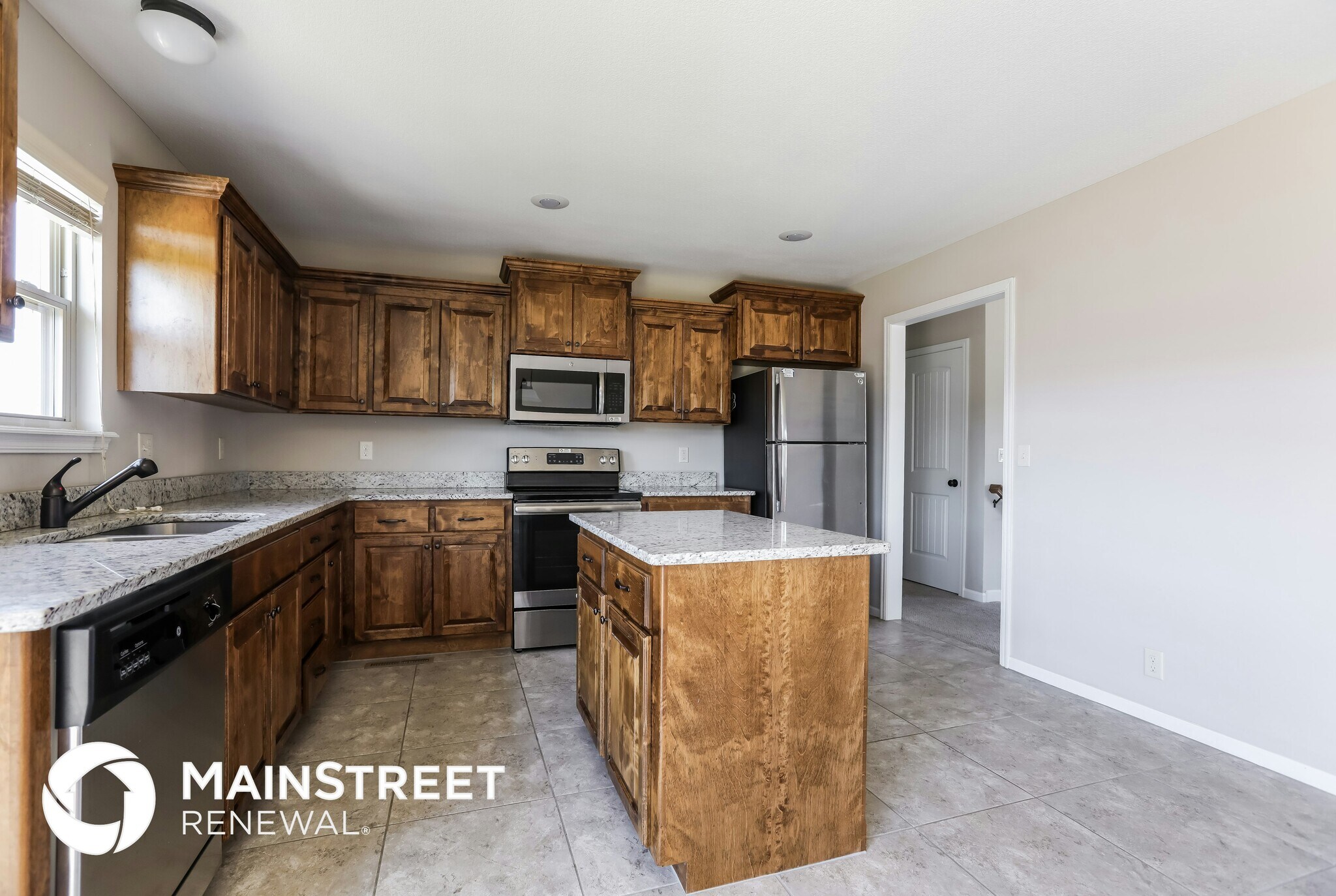 Building Photo - 1405 NW High View Dr