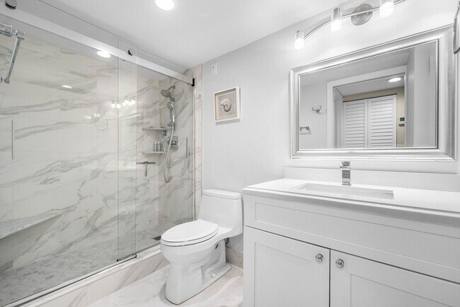 Building Photo - 7286 Huntington Ln