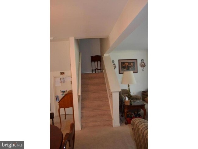 Building Photo - 302 Doral Dr